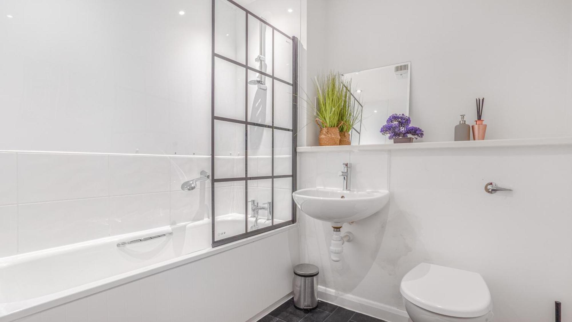 Japanese Suite 2Bed 2Bath, Free Park, Netfix, 75 Inch Tv, Games - City Centre- Maihom Birmingham Exterior photo